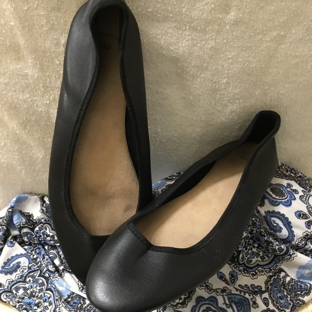 Gap Shoes Women's Faux-Leather Round Toe Ballet Flats-Size 9